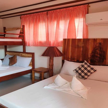Summer Homes Beach Resort And Cottages Palawan Barton エクステリア 写真